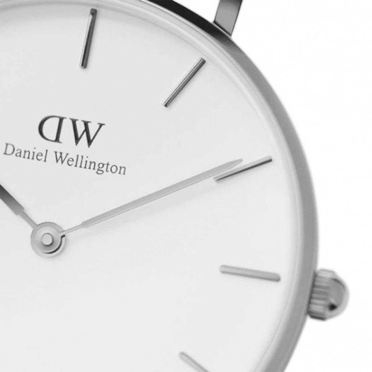 DW Petite Sterling 28mm