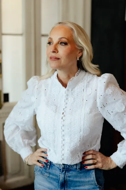 Hovedbilde Janne Formoe Bunadsblusen - ...