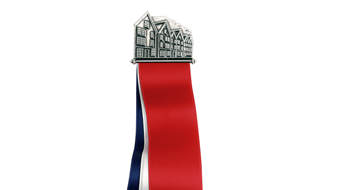 Hovedbilde 17.mai-sløyfe Bryggen stor, ...