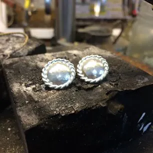 håndlaget knapper og mansjettknapper med mer