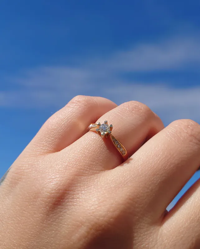 Diamantring i gult gull 0,40ct TWSI